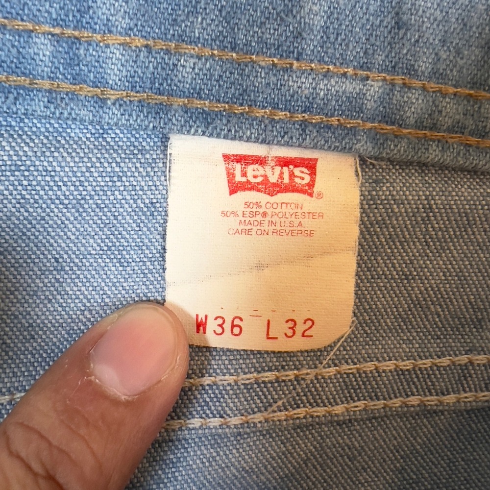 Levi's Action Jeans Womens 36x32 Light Blue Denim Jeans Vintage 90s - Picture 6 of 9